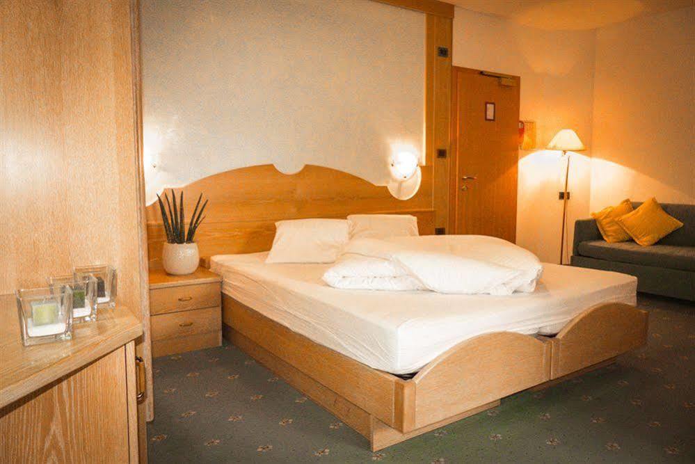 Prinz Rudolf Smart Hotel Мерано Экстерьер фото